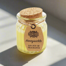 Load image into Gallery viewer, Honeysuckle Scented Soy Wax Candle Pot