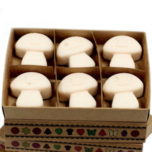 Load image into Gallery viewer, Natural Soy Wax Melts - Vanilla Nutmeg