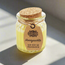 Load image into Gallery viewer, Honeysuckle Scented Soy Wax Candle Pot
